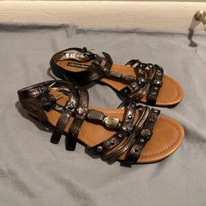 American Eagle sandals